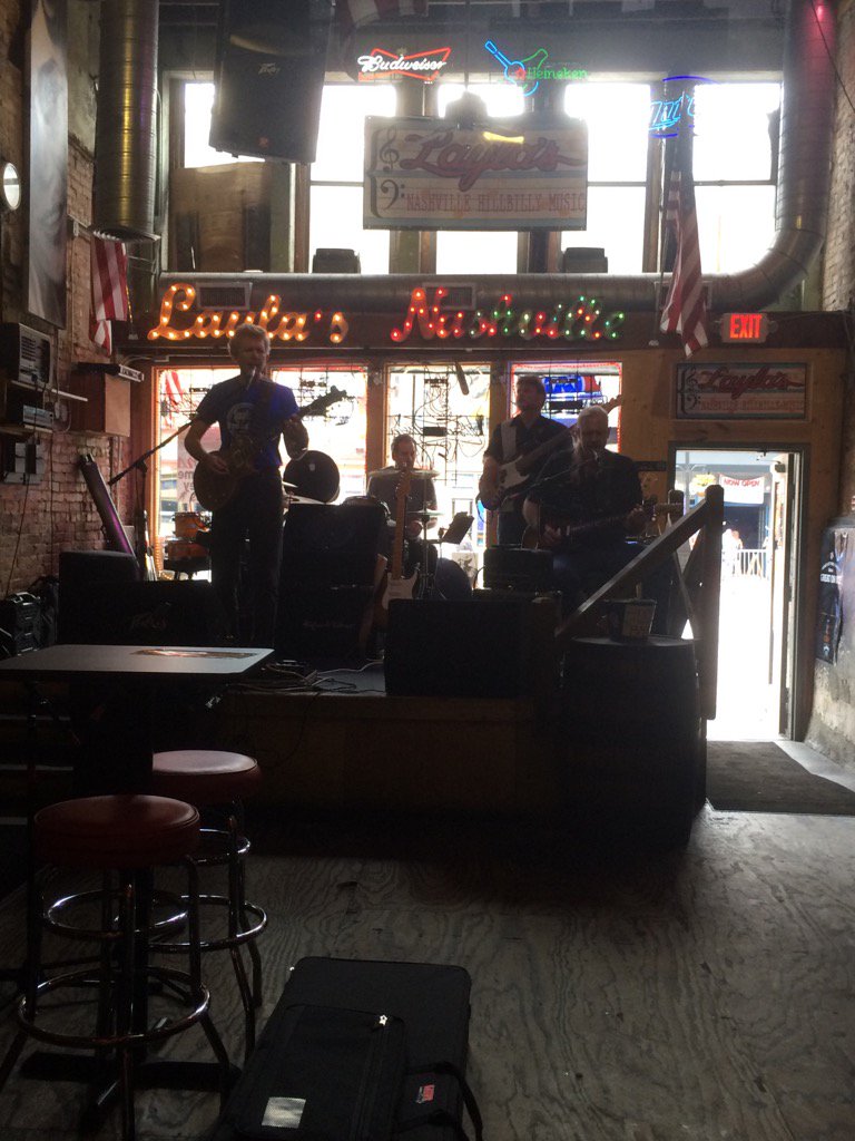 UnrauC's tweet photo. Layla's!
#CMAFEST2017 https://t.co/eOAmGeW7TZ