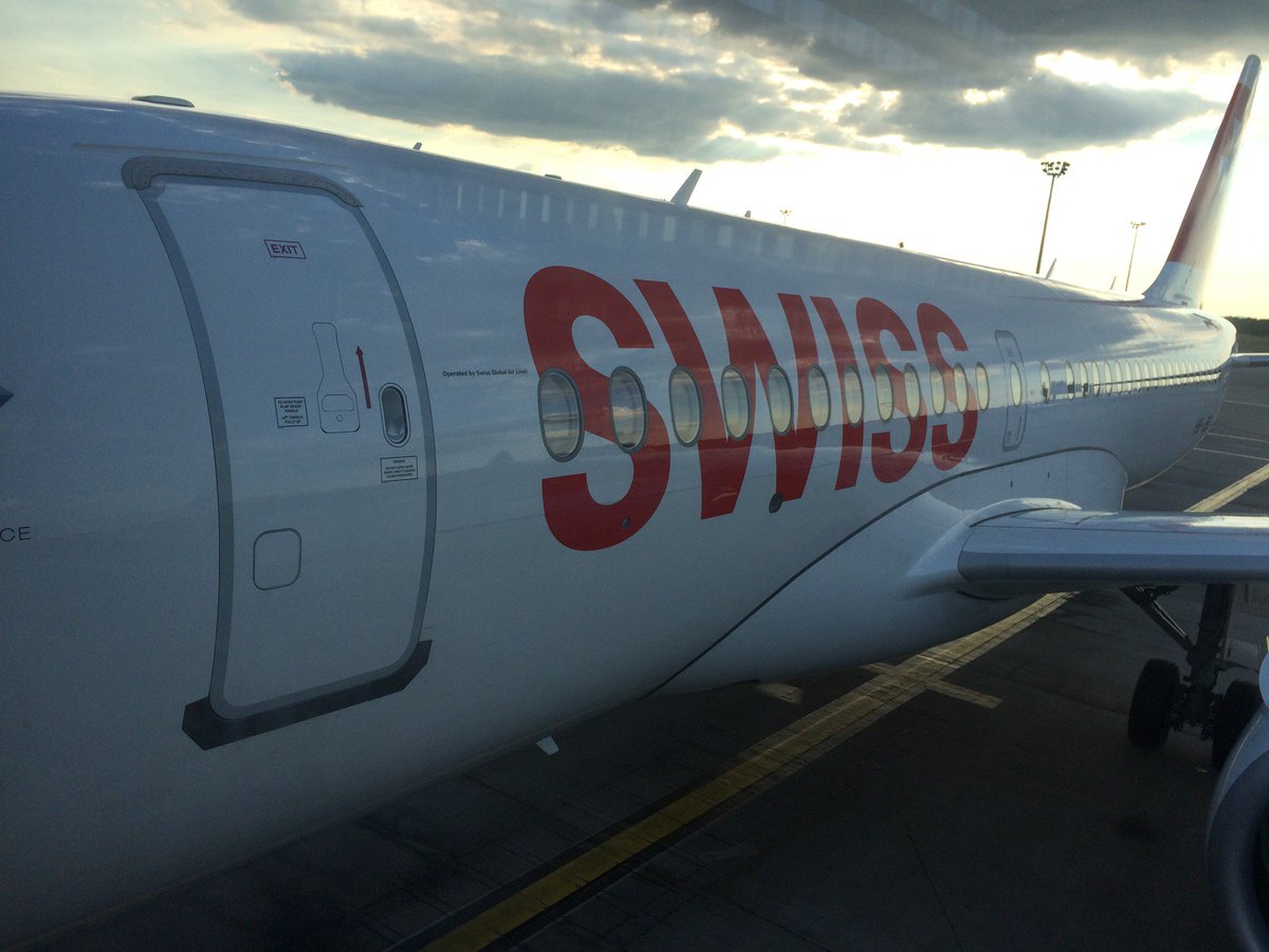 Frogcarrot's tweet photo. #cs100 #swiss #hbjbe (@ Budapest Liszt Ferenc International Airport - @budairport) https://t.co/COkju7mcgs https://t.co/fIR9oCM3l2