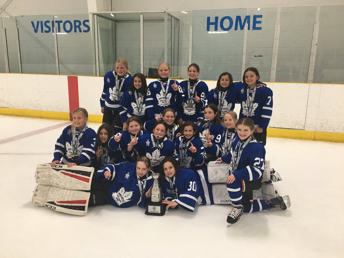 Recruit_Campus's tweet photo. #ProHockeyDevelopment #2007Girls win GOLD!!! #PonytailChallenge #Champions @Prohoc https://t.co/LLY78MhKIO