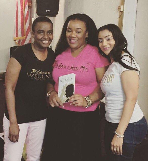 DrShawScripts's tweet photo. Amazing time at The Makeover Conference with Author Dr. Nina Knight and Awesome Host Elder Elect Marie Bussey. #drshawscripts #lifeontop https://t.co/sLxCkF9T3N