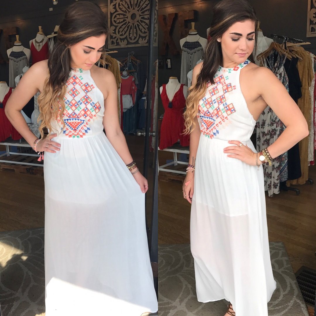 Luxe_Chatt's tweet photo. We are loving this tribal embroidered dress and we know you will too babes!! Dress: $56.99 #luxecooke #luxechatt #shoplocal #shopluxe https://t.co/qt7VMYMR6p