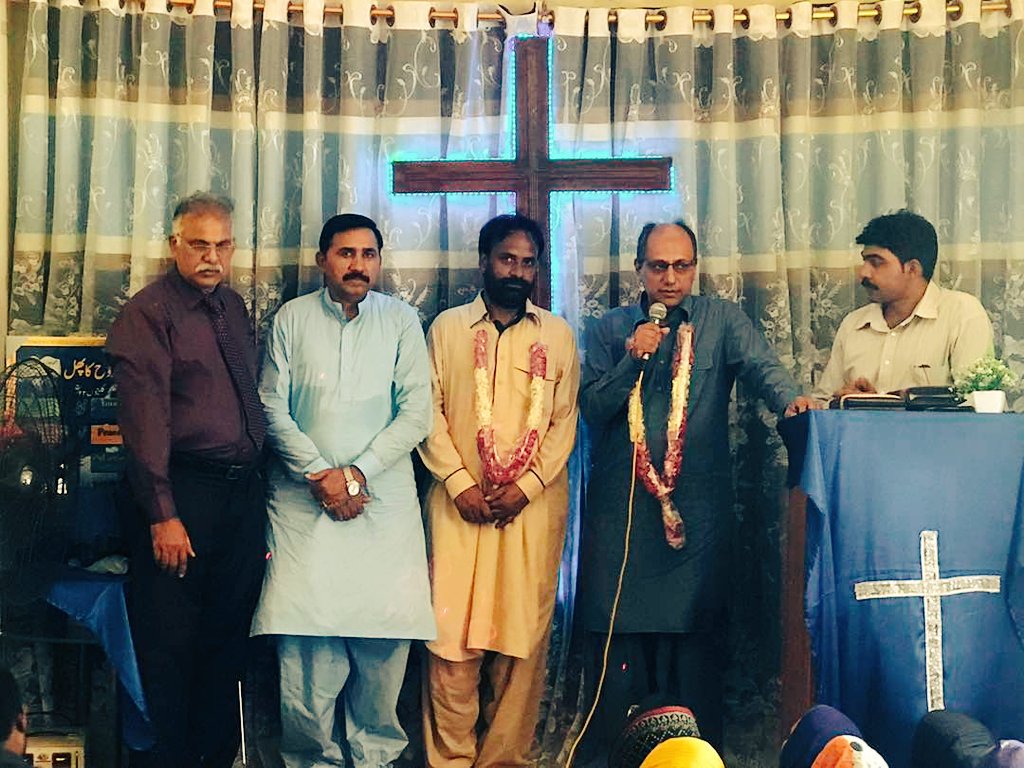 RomaMMatto's tweet photo. #PPP Candidate Ps114 @SaeedGhani1  along with @Mushtaqmatto1 attended  meeting  in the #church  regarding by election 114 
@AseefaBZ #PPP https://t.co/D1tHmuFjK4