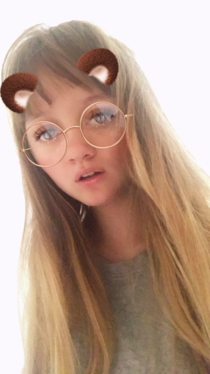 ashlea ⁴ tweet media
