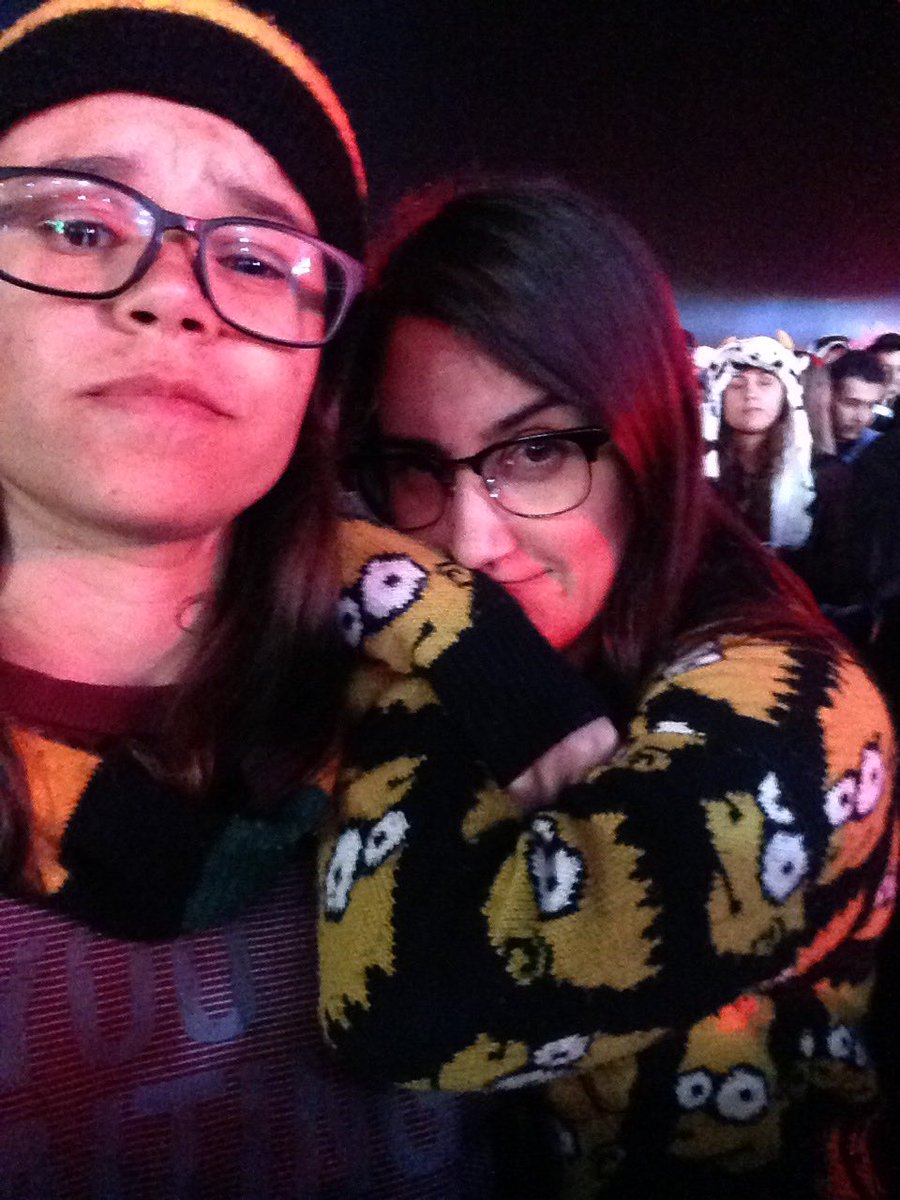 Nanica_Miuda's tweet photo. Minha pessoa, melhor amiga irmã, melhor companhia da vida. Te amo! #melhorex #casaldaporra #amigairma #myperson @sami_oliveira https://t.co/syNoD5Q6Ie