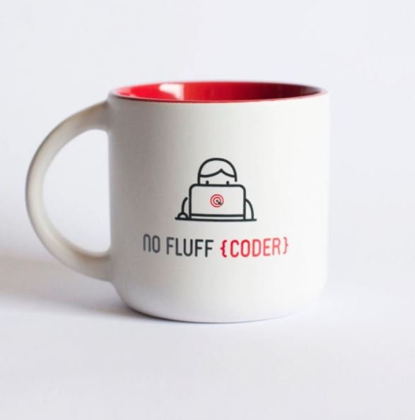 nofluffcoder's tweet photo. Oto on! Kultowy kubek No Fluff'a w zupełnie nowej odsłonie! 😍 Więcej już wkrótce na https://t.co/HB6HWXol4U #nofluffcoder #by #nofluffjobs https://t.co/B96XWMLpn1