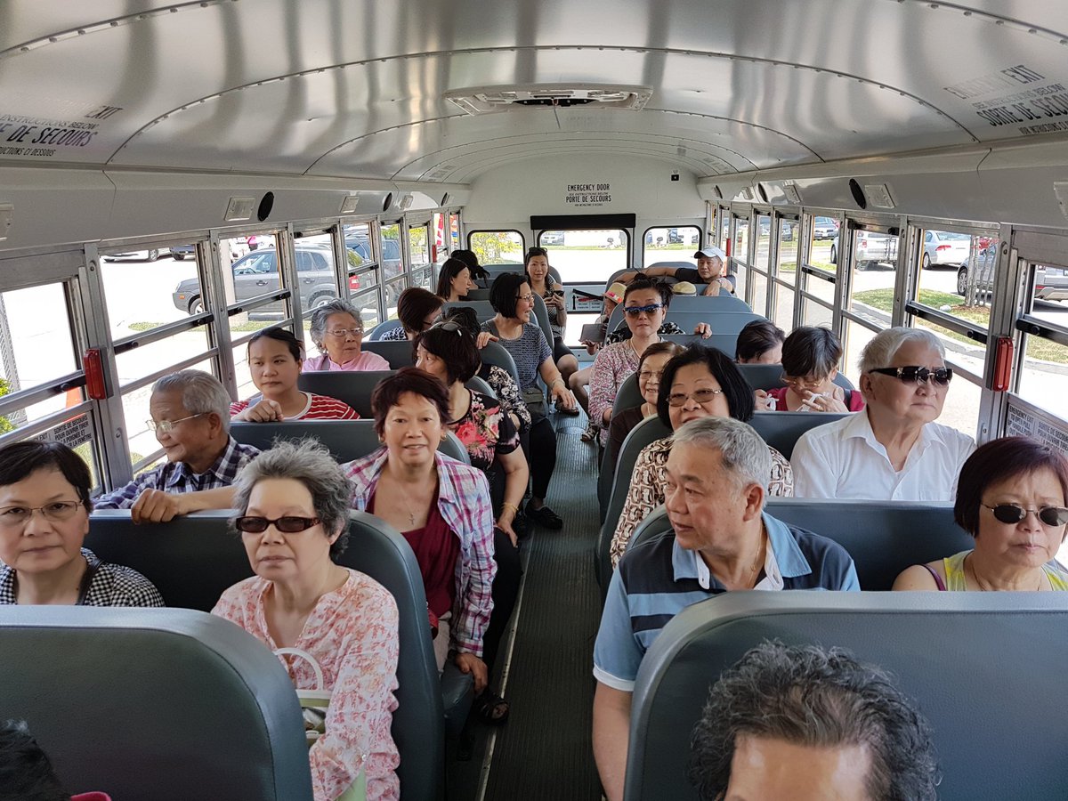 Corruptedmonk's tweet photo. Hakka Helping Hands senior outing trip to Fo Guang Shan temple for veggie food fair https://t.co/lMUvGRN0Om