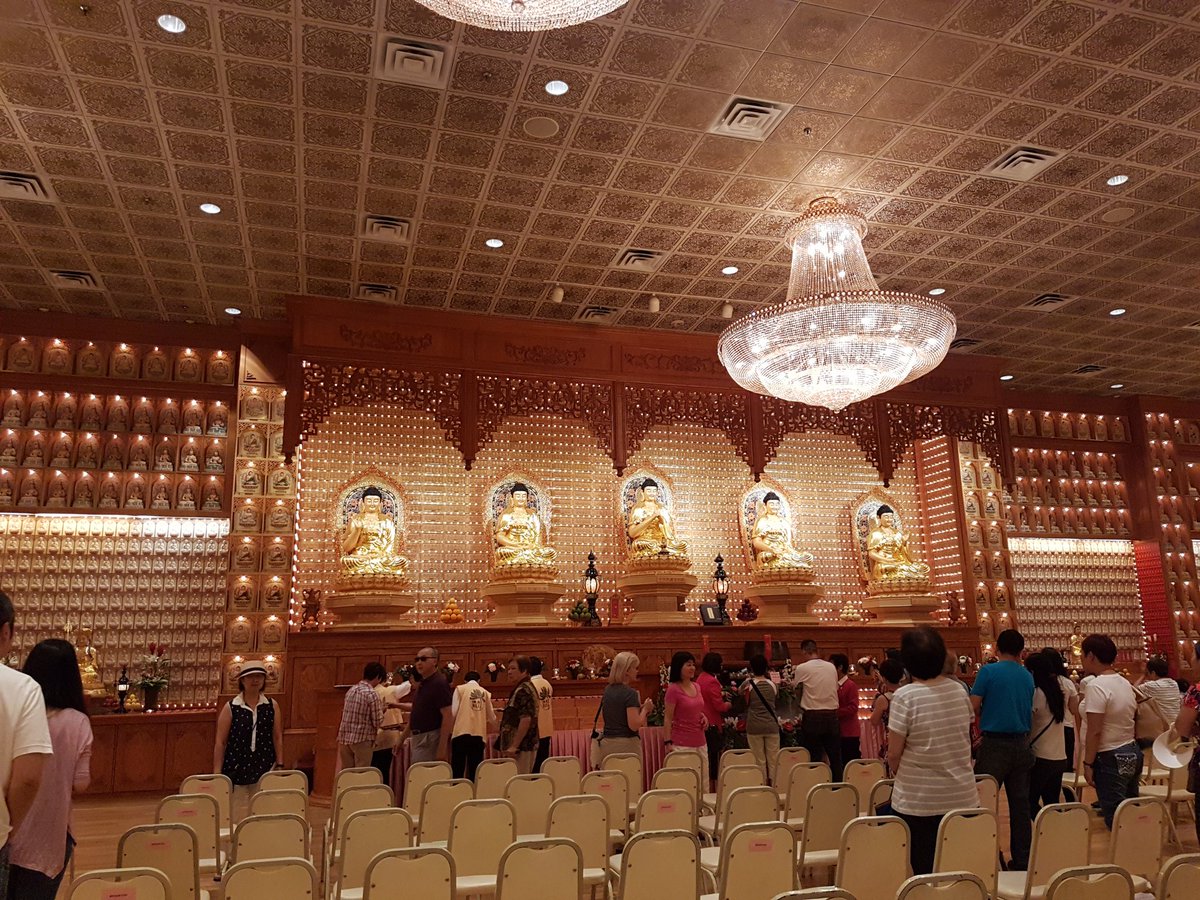 Corruptedmonk's tweet photo. Hakka Helping Hands senior outing trip to Fo Guang Shan temple for veggie food fair https://t.co/lMUvGRN0Om