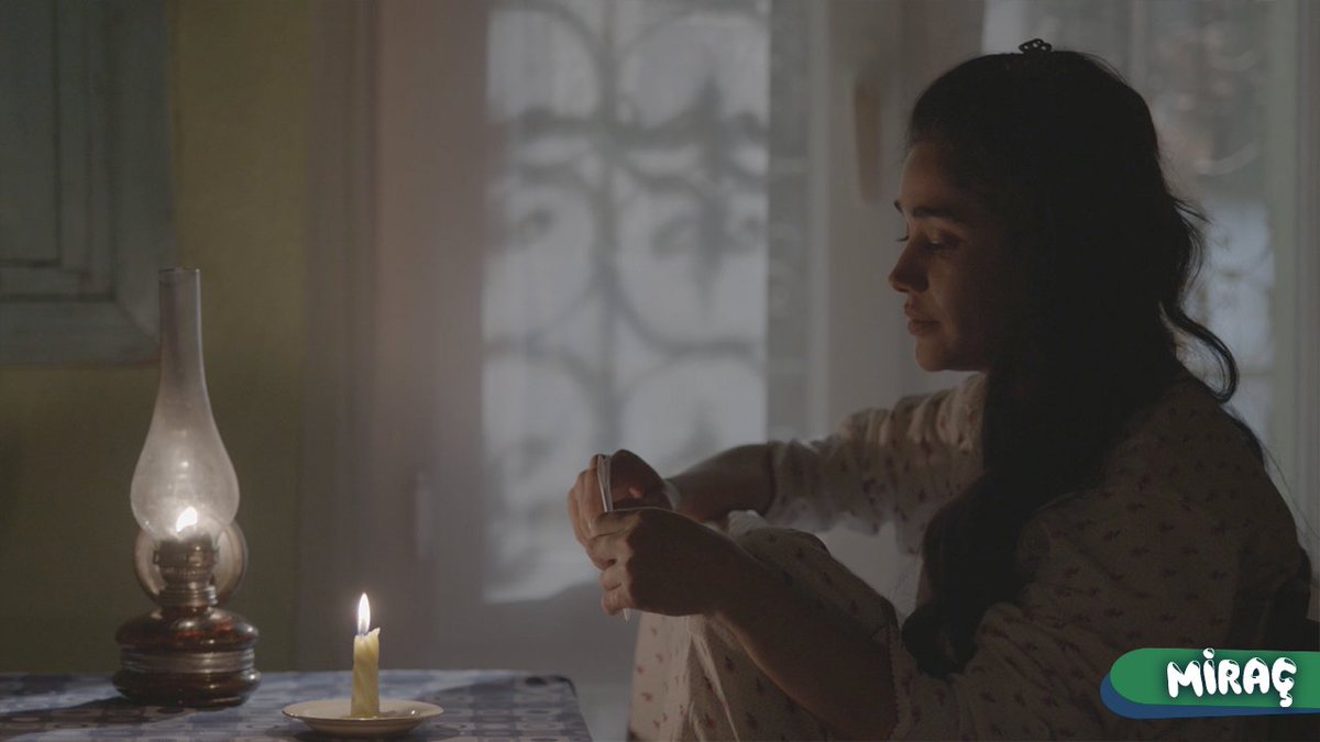 Nuran: "Ik hou van jou Nuran. Ik kan niet zonder jou Nuran. Net een basisschoolkind."

#Miraç