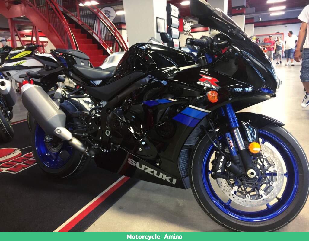 aquamato's tweet photo. GSX-R1000R
Shared from Motorcycle Amino Amino #gsxr #suzuki #motorcyclemall #bikelife https://t.co/sjmVSktwoT