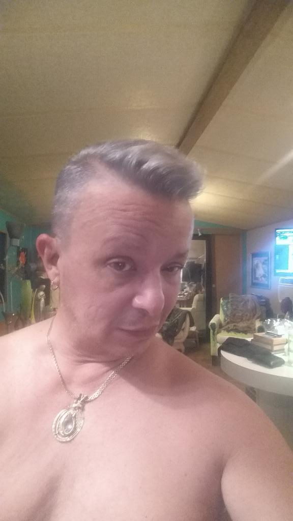 JoeyEmanuel's tweet image. @Guy_Tang thank you #big9 #8sp #10sp  and Dark Shadows rootaage and sides