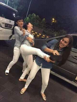 A2C_ArsyilAyu17's tweet photo. Cecepy Tak akan Tergantikan, Karena Mamita Selalu di hati sampai kapanpun.

We love you Cecepy <3 MAMITA @juliaperrez #Cecepy #loveyoujupe https://t.co/4ArZpQfB1C