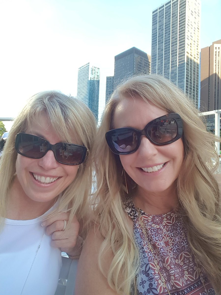 KTPTinker's tweet photo. #Dirttconnext #Chicago #dirttbags #newfriends #architecturaltours https://t.co/KrkoN85Mgw