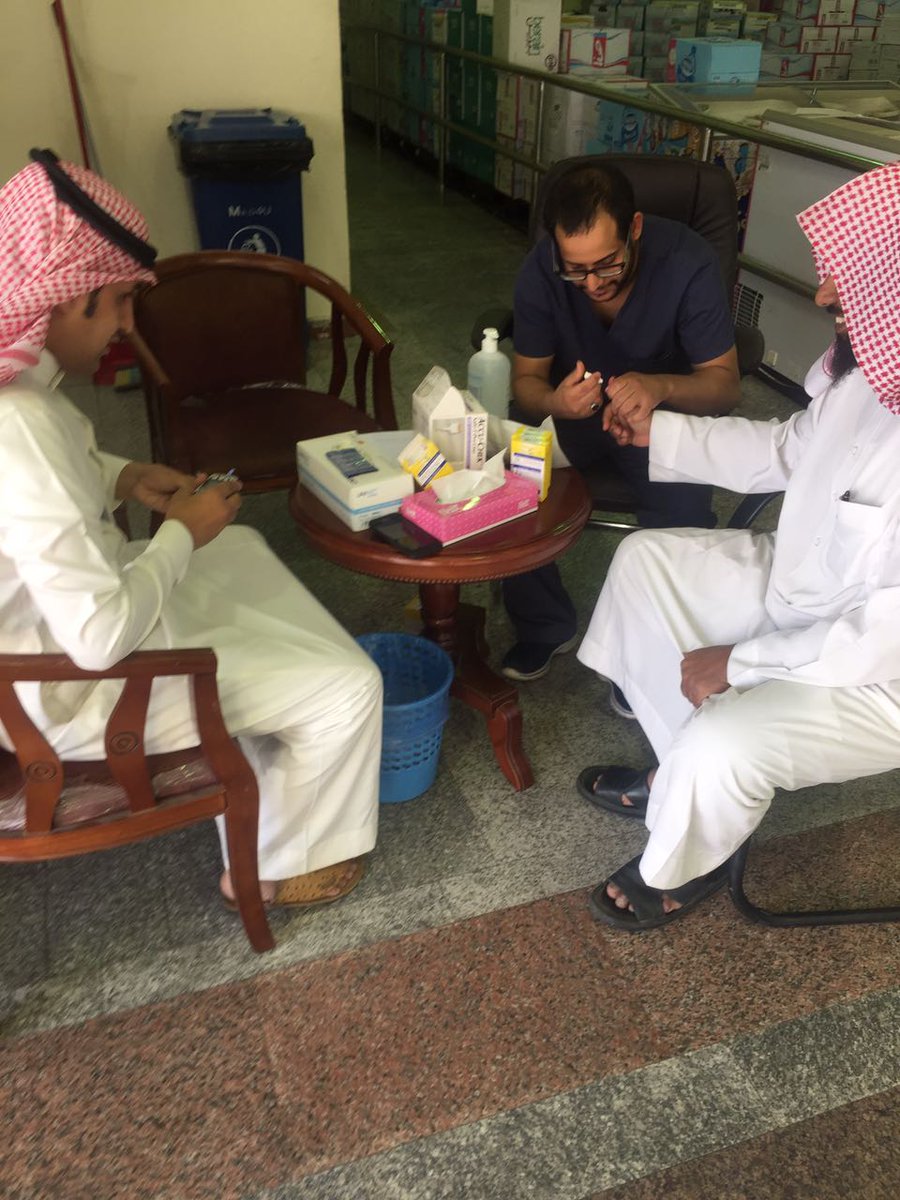 khamisSector1's tweet photo. تُنفذ عدد من المراكز الصحية في #خميس_مشيط خلال الأسبوع الجاري حملة ”لقياس السكر“،وذلك في عدد من الجوامع ومراكز التسوق بالمحافظة. 
#صحة_عسير https://t.co/WdyvfYp9vl
