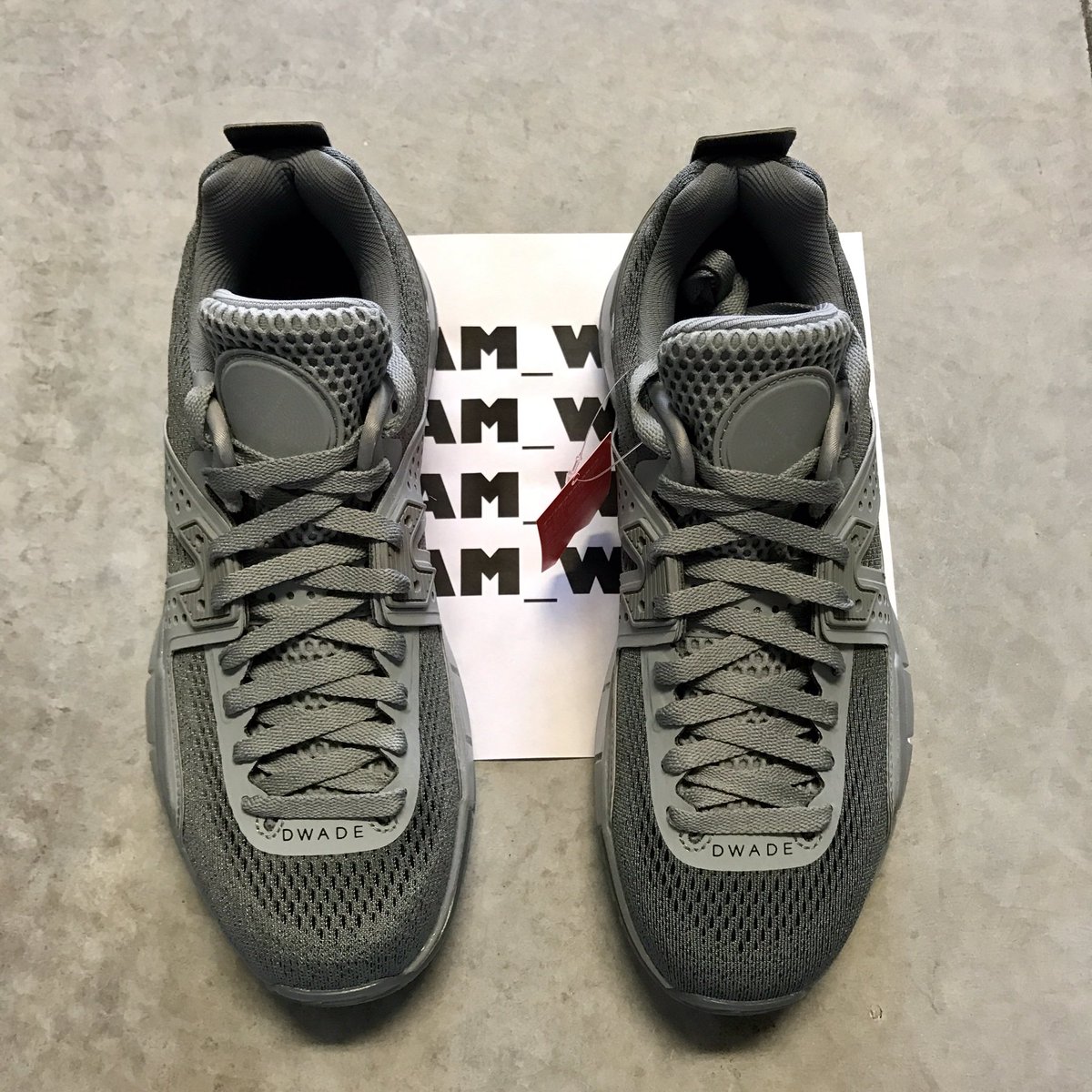 t3am_wow's tweet photo. WOW 5 Grey PE...... Available now https://t.co/btnB35EPxU ⚡️ https://t.co/UTVSxv9YRt