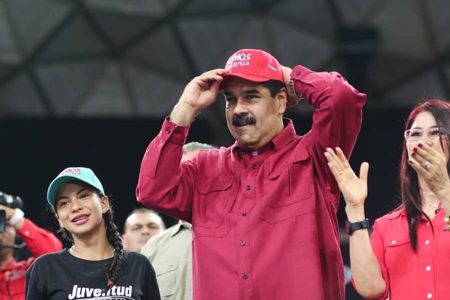 #LoDijo <a href="/NicolasMaduro/">Nicolás Maduro</a>: El movimiento #SomosVenezuela no es una tarea más, es tarea primordial. Pongámonos las botas de batalla!
