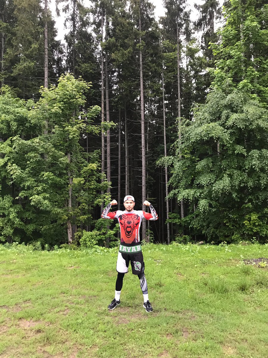 TarasGryckiv's tweet photo. Вечірня пробіжка горами Буковеля!!!
#bukovel #rfp #westfight #bushido #gryckiv #gera #ms #rizin #ufc #bellator https://t.co/Og7ldRZ5CN