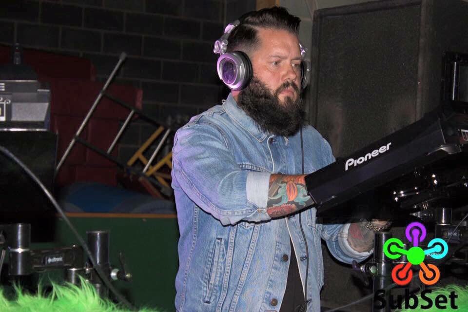 PartyOnThePit's tweet photo. @sinefm Jnr James will be busting out some tunes in the dance arena again. We love him! 🎶😎 https://t.co/3jswfIaWPA