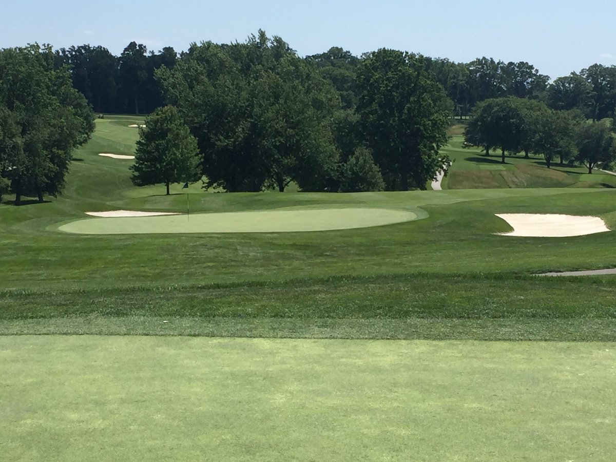HillendaleTurf's tweet photo. What an awesome Invitational!! Brandon Grecco and staff did great and Mother Nature was on our side!!! Congrats Mr Harrington &amp;  Mr Petzold https://t.co/Lt8rCrJ3JV