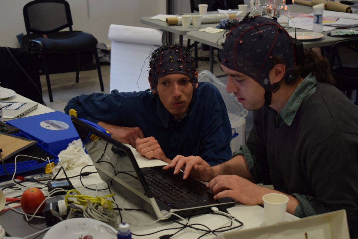 ColmGPeelo's tweet photo. Team #HumanCentipEEG at work at #HackTheBrainDublin at the @SciGalleryDub @RRocheNeuro https://t.co/F3eKZB2Iw9