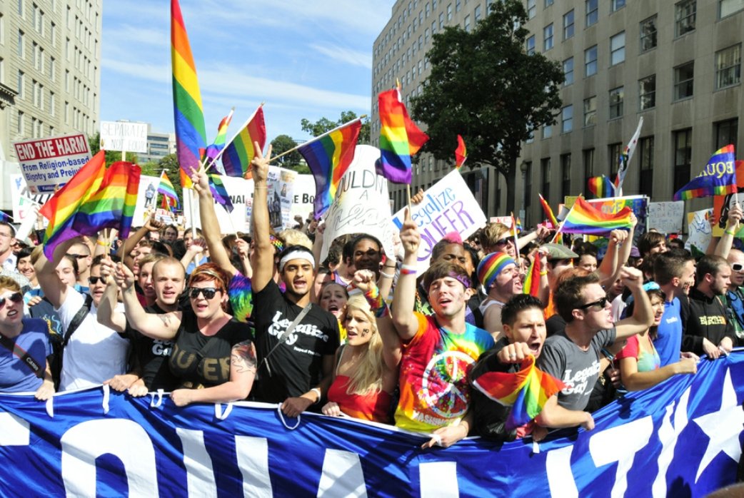 mmpadellan's tweet photo. #TheResistance stands with our beautiful LGBT brothers and sisters at #EqualityMarch on #SundayFunday! Equal rights are HUMAN RIGHTS! https://t.co/d5ml6tY3Cc