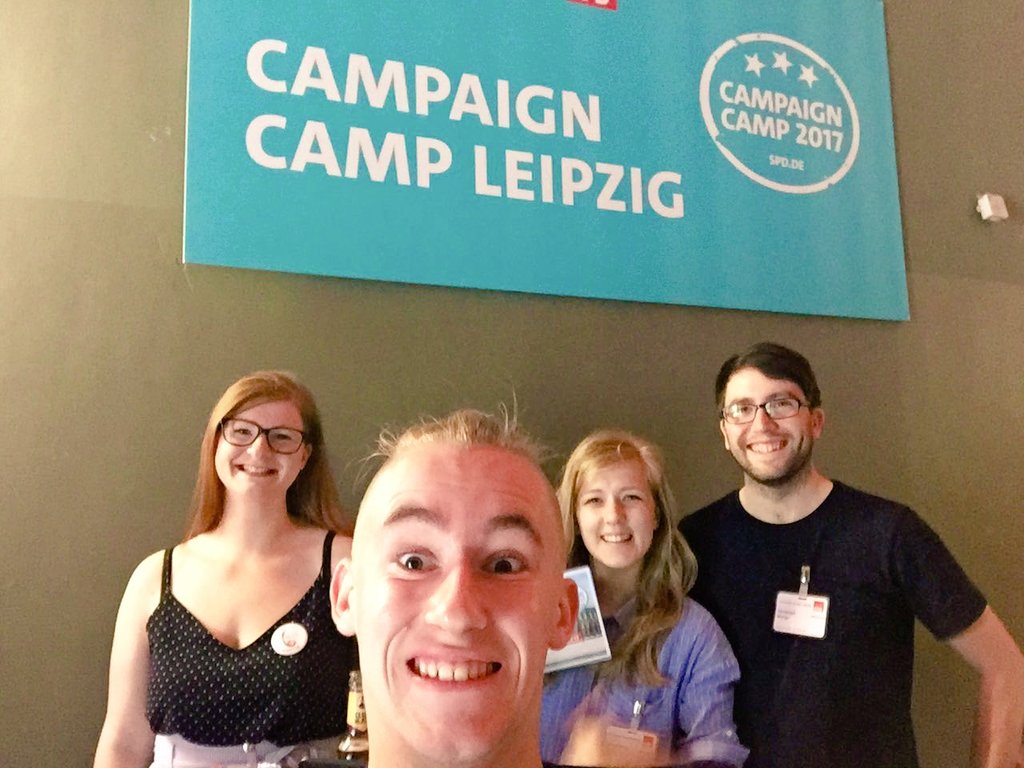 fruitgecko's tweet photo. War übrigens ein ziemlich cooles #CampaignCamp gestern im Täubchenthal! Danke an alle, die dabei waren! 😊 #SPDCC17 #Jusos
⬇#SpassAmEinlass https://t.co/tXPVr5mViW