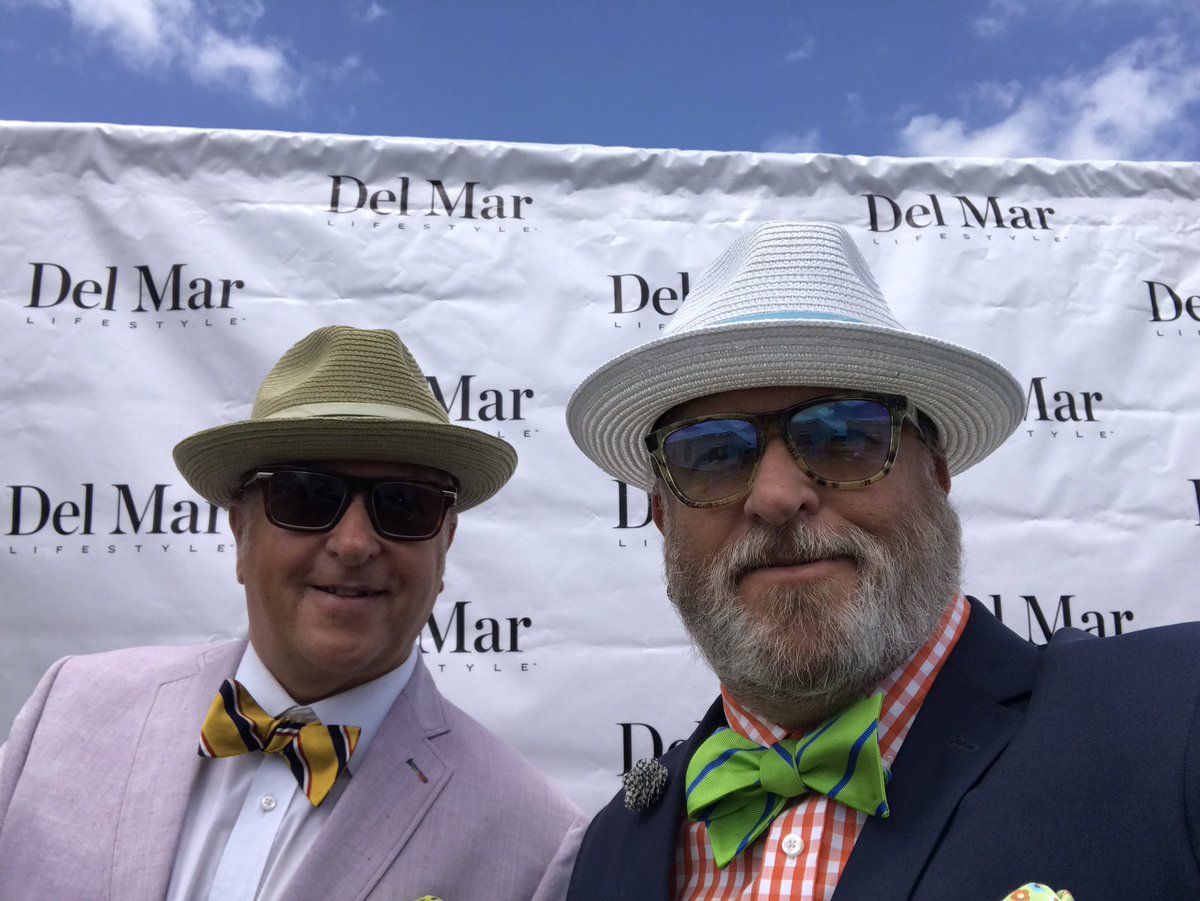 kingsofswagonAE's tweet photo. The Kings #storagewar @AETV attending @sandiegosurf @RedWalkTalentPR @hoplitefilms @hoplitefilms @ktlaENT @THR @TMZ @Variety #twins #swag https://t.co/rq1VhvZPEV