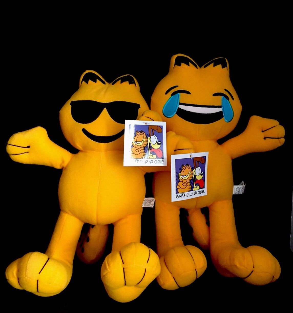 Garfield laughing discount emoji plush