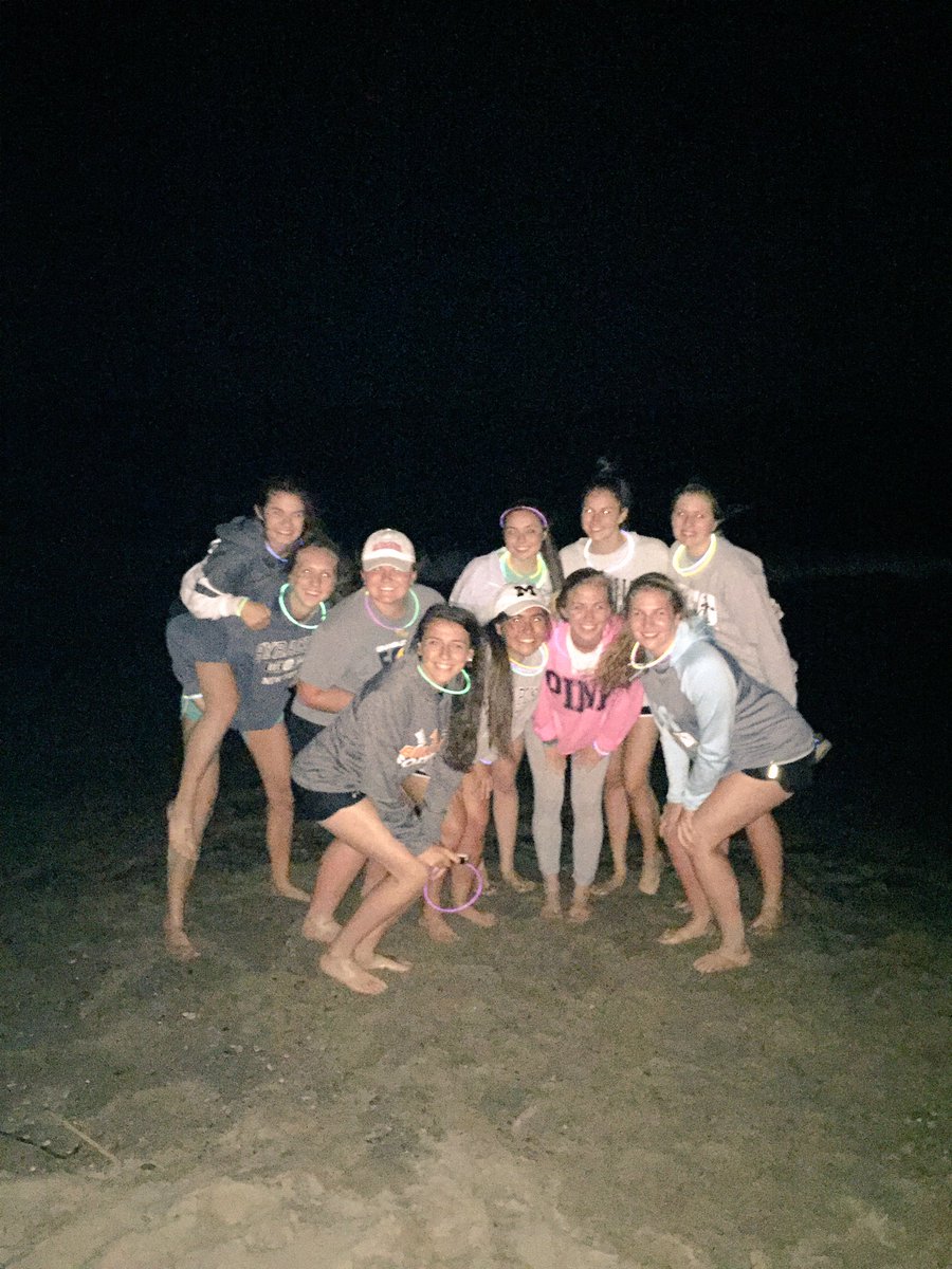 LaurenAEckart's tweet photo. South Haven '17 https://t.co/IYTgvyF4Kr