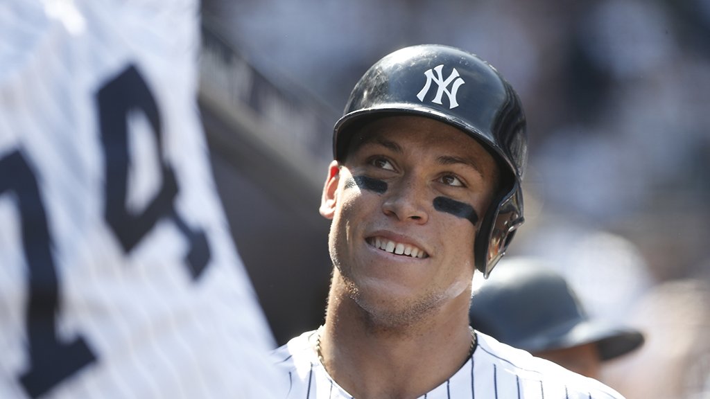 Yankees's tweet photo. Almost 500 feet... https://t.co/sm4yTf9tl5