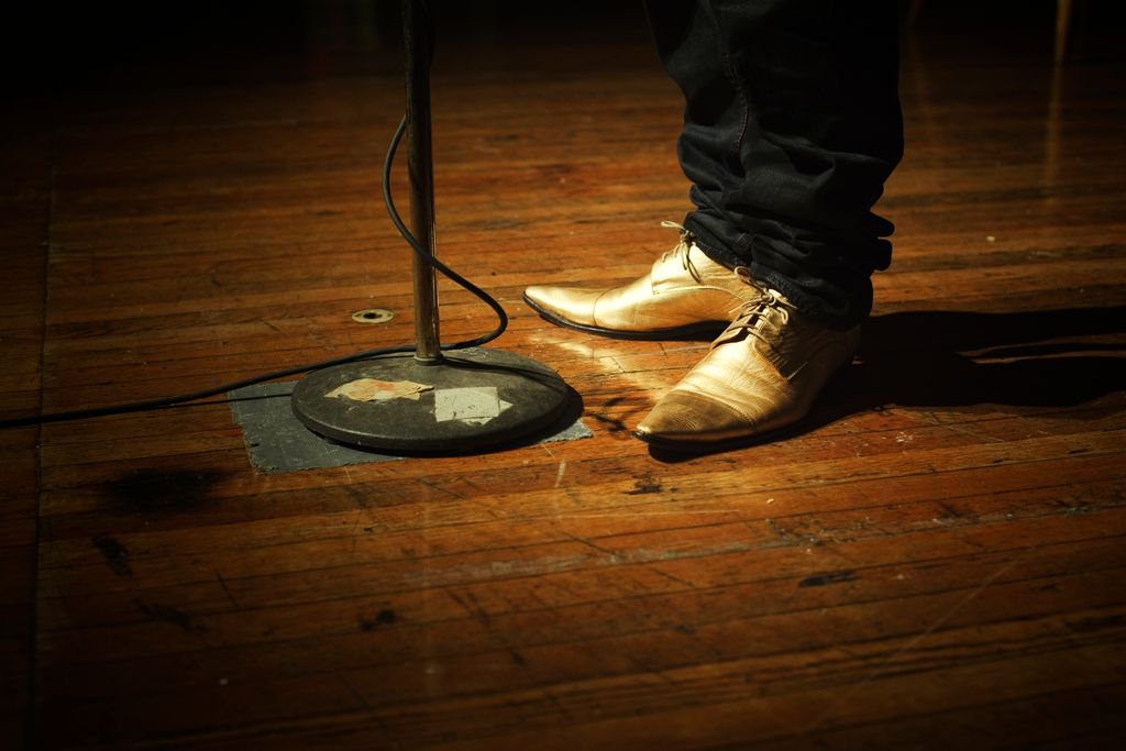 CBCDay6's tweet photo. "Often in these stories there's something that speaks to who we are." - @burnzieny on #20YearsOfStories @TheMoth. https://t.co/sKBs6pz5ps https://t.co/fgj5xEOc3U