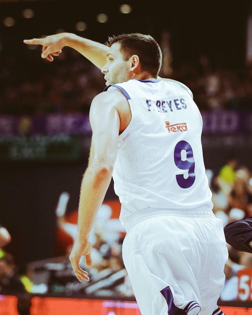 9FelipeReyes's tweet photo. El @RMBaloncesto está preparado para cualquier situación adversa. Lo hemos demostrado siempre. ¡A Valencia 💪! #HalaMadrid #PlayoffLigaEndesa https://t.co/Ioo3xaAZG1