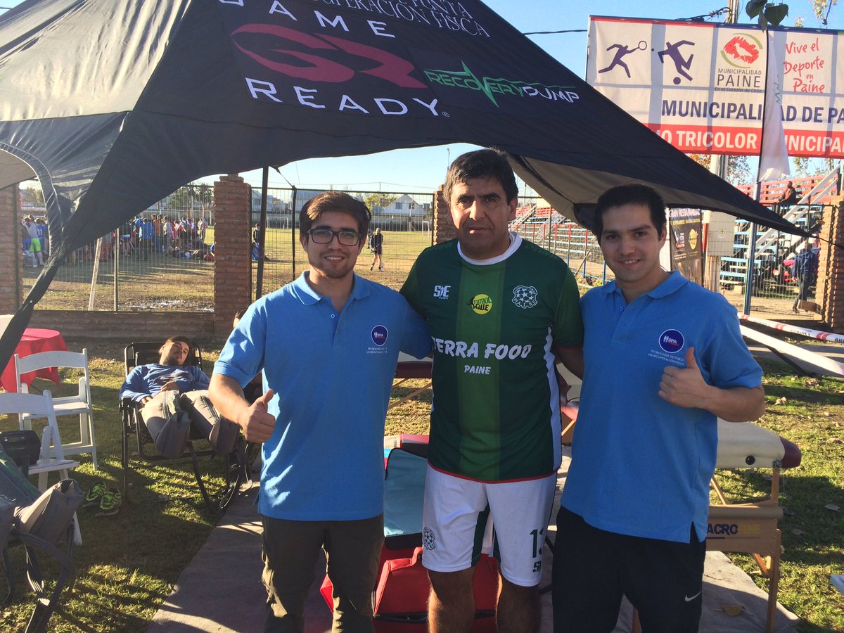 SpaTherapyChile's tweet photo. Bicampeones futbol calle #FCPaine https://t.co/l6RzmuzkC0