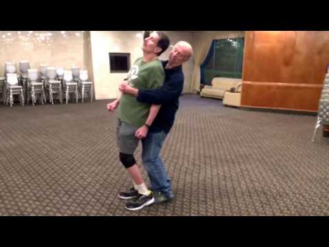 KravMagaNet's tweet photo. #kravmaga KravMaga The Best defense Staten Island part3: How to Escape From a Bear Hug From the Back - https://t.co/fvFt5waxYX #RT #Retweet https://t.co/HXnxS3AaAy