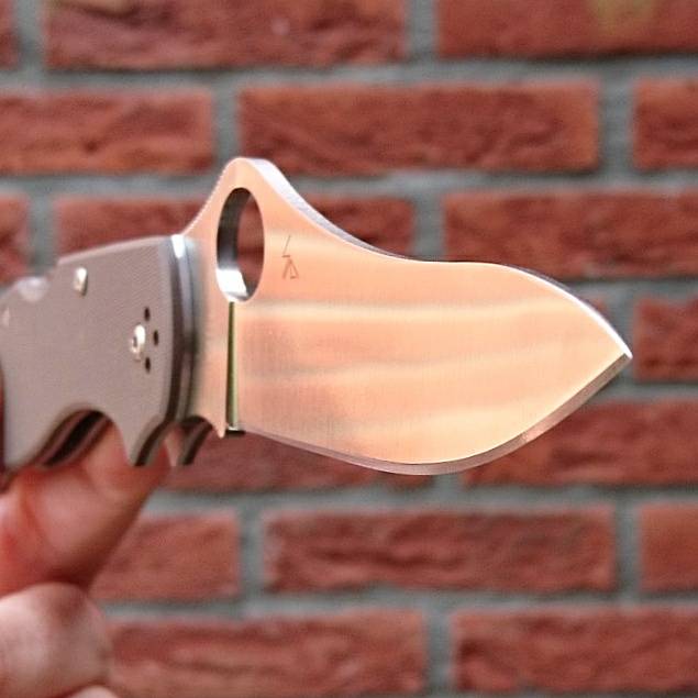 spydercollector's tweet photo. Love that full flat grind droppoint blade. #spyderco #stretch2 https://t.co/EME0mESxgE