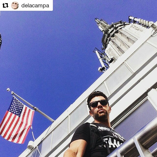 delacamparum's tweet photo. #Repost
EMPIRE STATE OF MIND.
#NYC #MostLikelyToBeFamous #MΓ©rics #BackToMiami #Thankful
#EuropeNext #ChangeOfLook! https://t.co/zKqjNMxC7I