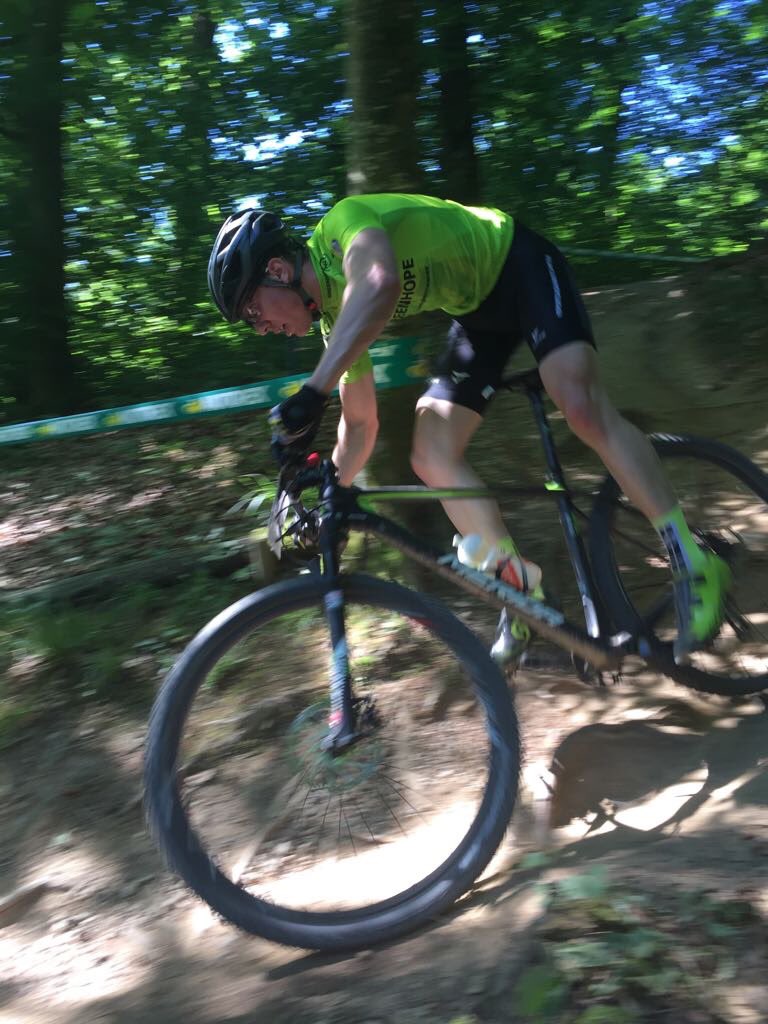 GREENHOPEMTB's tweet photo. Our young guns in action ;) #Gränichen2017 #Merida #AFToscano #AnderGroup #Cornèrcard #SACAC #sportagainstcancer https://t.co/ShzVfPKN2j