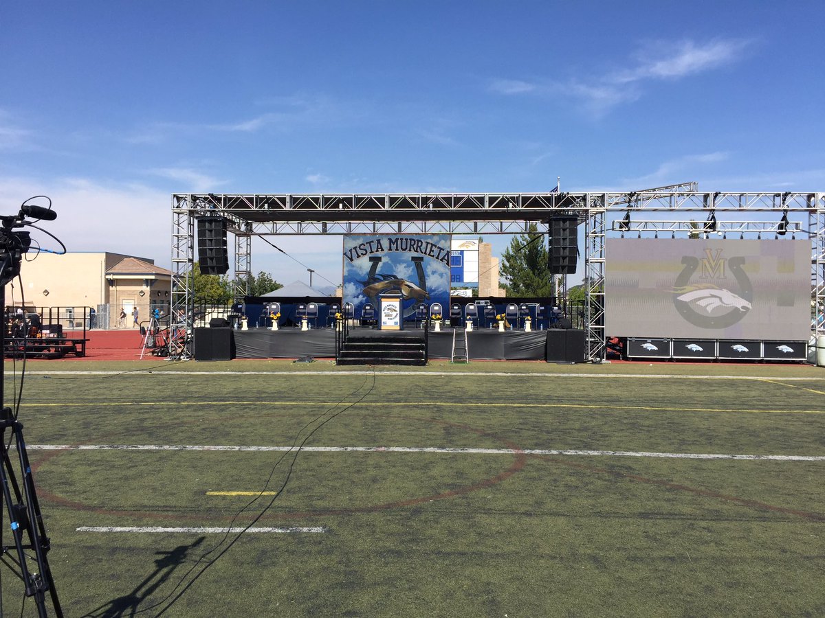 MSTARLLC's tweet photo. #GraduationSeason2017 is over. Amazing work from @MSTARLLC team #eventproduction for these events #staging #sound #eventpros #mstarllc https://t.co/fDo0aFENpK