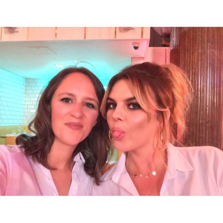 fayetoner's tweet photo. 🍾🍸🎉 https://t.co/OYSB7AUOli