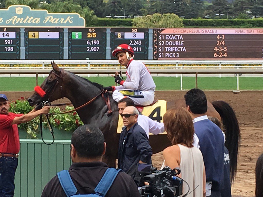 Battalion111's tweet photo. 7yo #BigMacher stakes winner off 18 month layoff. @gyancita @Jester454 @TeamBaltas @zweber @just__es @jsiegelracing https://t.co/rgwGJoSnaQ