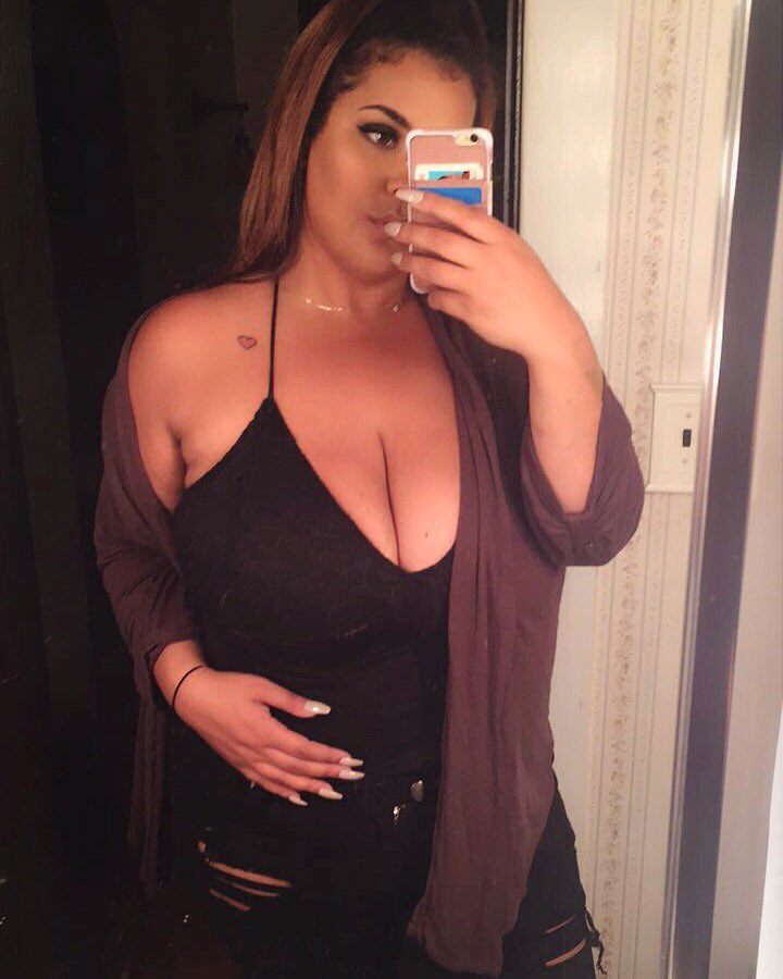 ZAMN_gina's tweet photo. 🍭🍭 https://t.co/dzFIXrgOL4