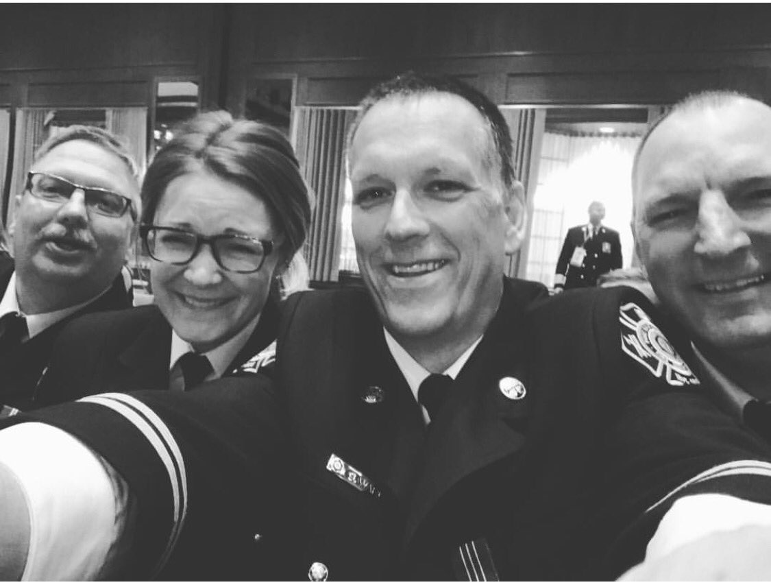 bheesing's tweet image. Always time for a #selfie ! #FortSaskFD members attending Exemplary medal ceremony at #AFCA conference. #firefamily #teamwork @Grant911Fire