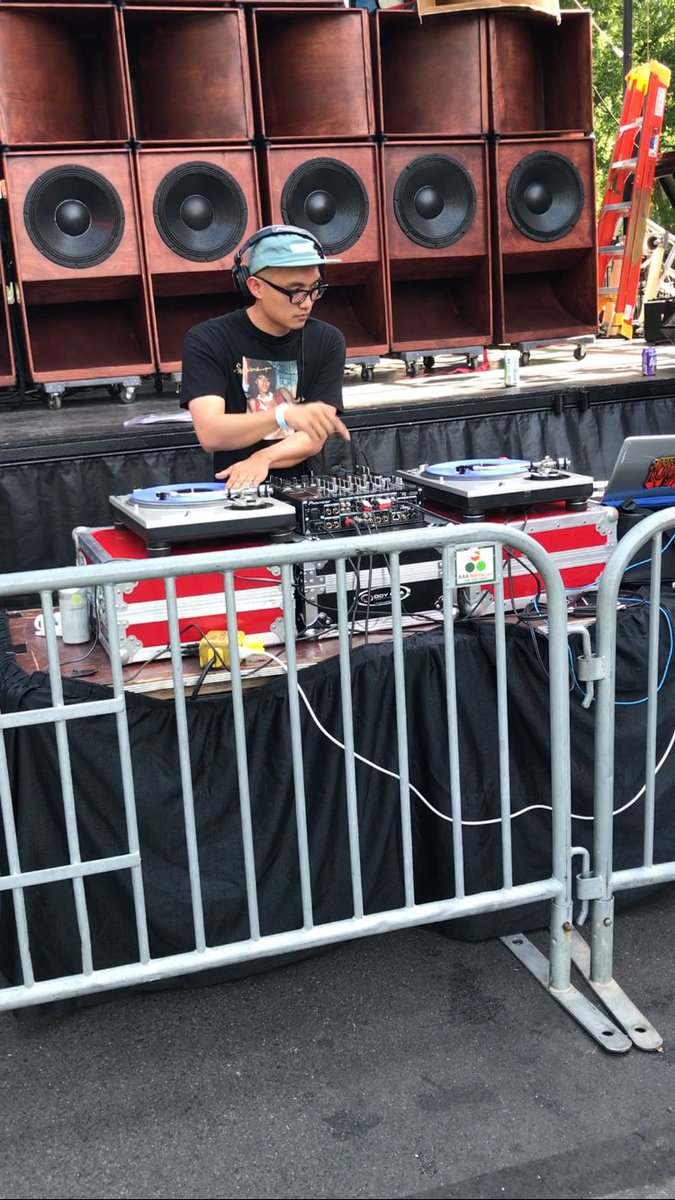 For those of you who bop to a different groove, check out our Chicago DJ All-City Assembly #dj #turntablemusic