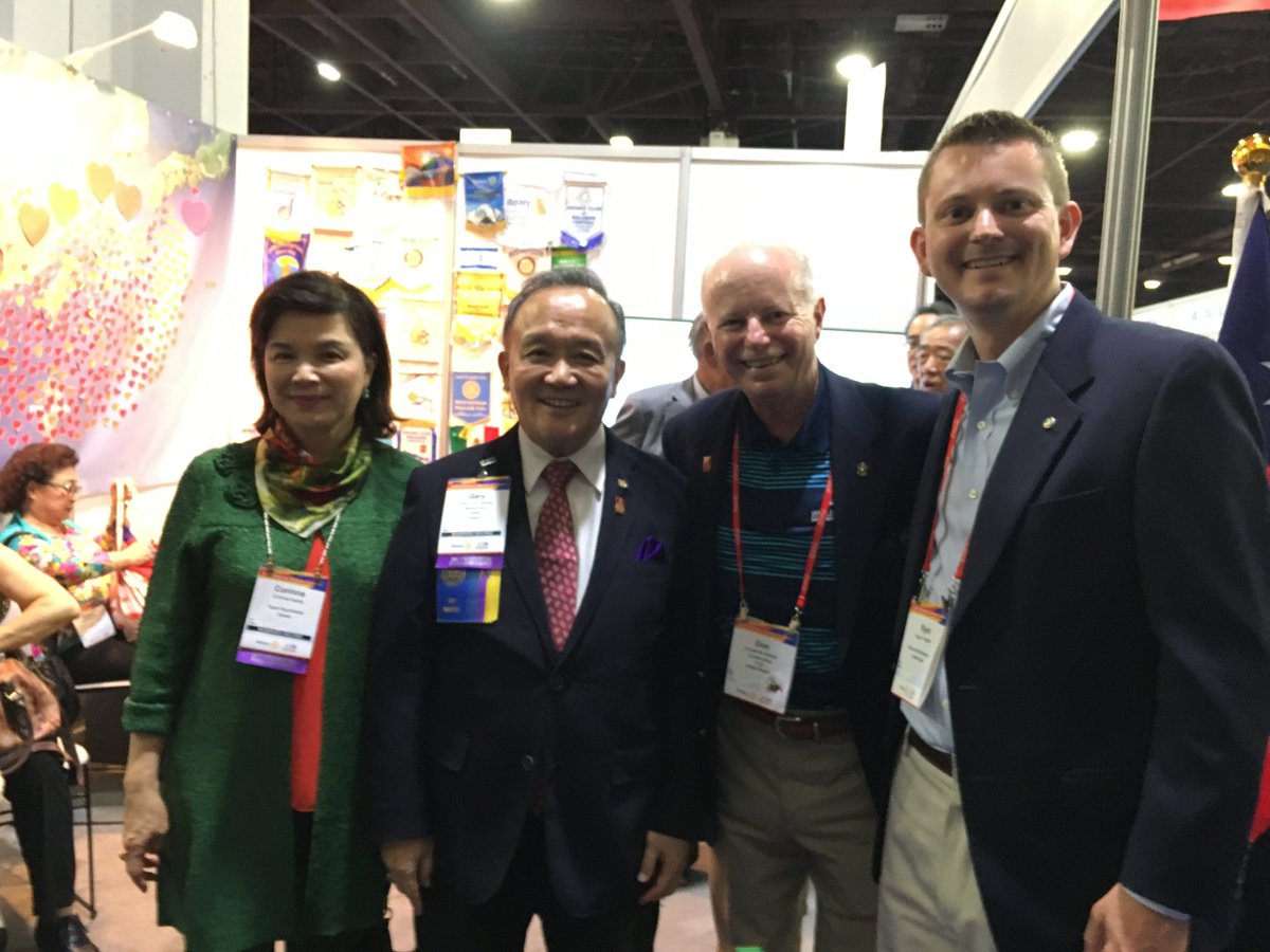 Ryan_Riddell's tweet photo. RI President Gary Huang and wife Corina Yao, 2014-15! With dad, 2x District 6380 Governor, his 2nd term during Pres Huang's term. #Rotary17 https://t.co/QUfLuGNCrj