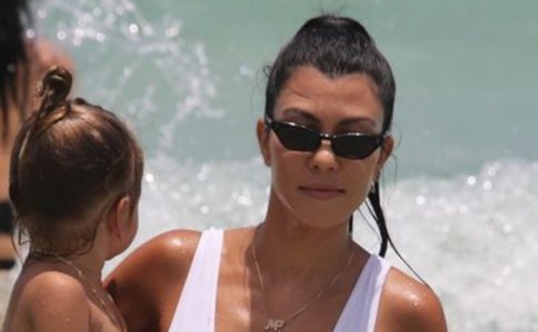Kourtney Kardashian Kourtney Kardashian Narrowly Avoids Major