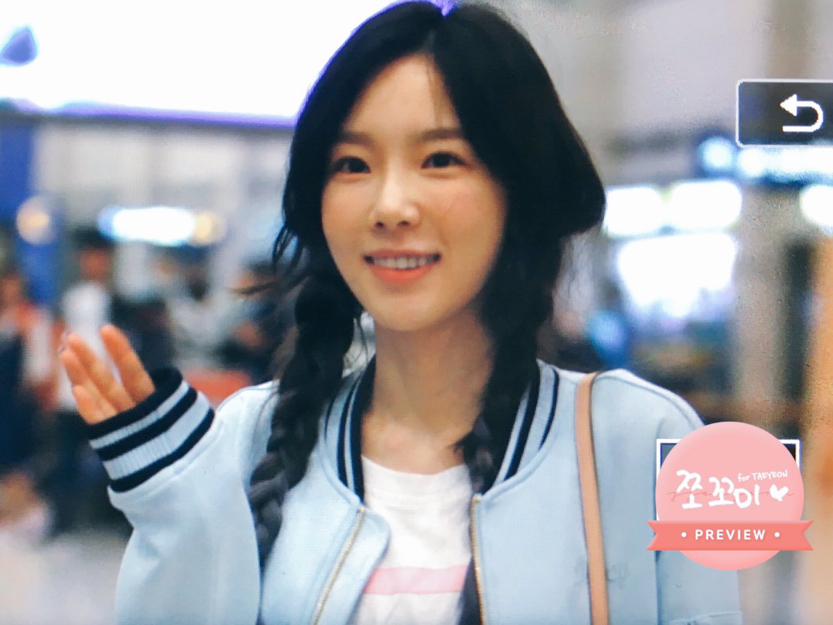 [PIC][12-06-2017]TaeYeon trở về Hàn Quốc vào sáng nay DCEhDKeVoAEz-oU