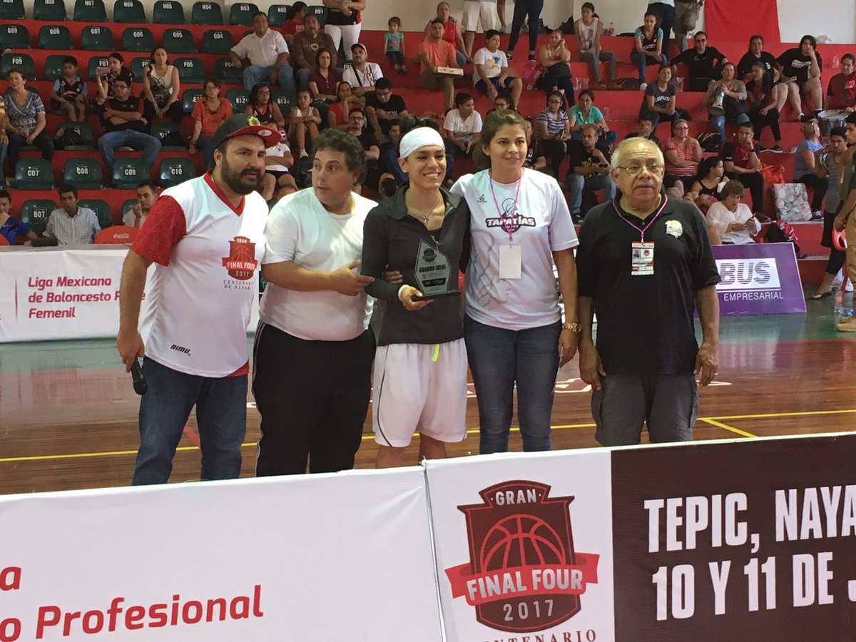 TapatiasJ's tweet photo. Nuestra jugadora Ashley Olvera es parte del cuadro ideal de la temporada 2017 de la @LMBPFOficial https://t.co/QzV0veNwV5