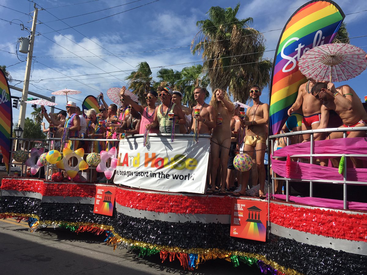 anniebrie's tweet photo. @erikajayne Celebrating #PrideFest in Key West 🌈 Maybe next year?! https://t.co/cn8u5HAZj2