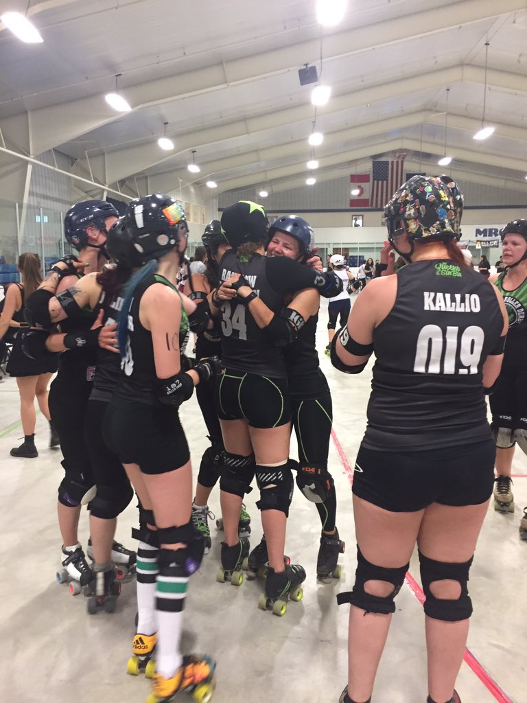 GbgRollerDerby's tweet photo. Grattis till oss. Vi är bäst! https://t.co/pOp4E2HY0z