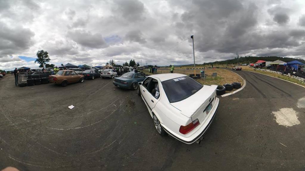 ChelseaDeNofa's tweet photo. Out here at #bashtothefuture with the e36! Driving follow laps all day with @princessrayy_ sitting shotty! https://t.co/VhEK8KZ8zu