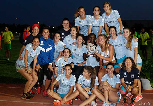 JFontan's tweet photo. 1993-2017 Una historia ignorada por la @atletismoRFEA por la @CasaReal Atletas para la historia de #LaLiga_Atletismo https://t.co/9CVTcPooB7 https://t.co/St02tBupxe